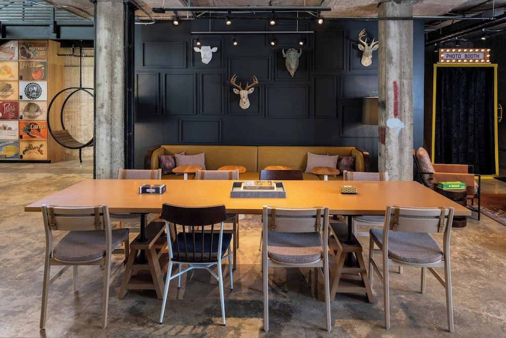 Moxy Fayetteville