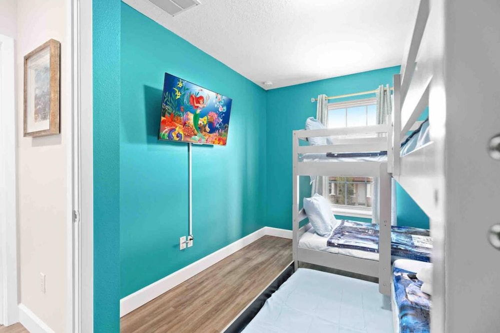 Super Calm- Sleeps 17 W Designs Close TO Parks