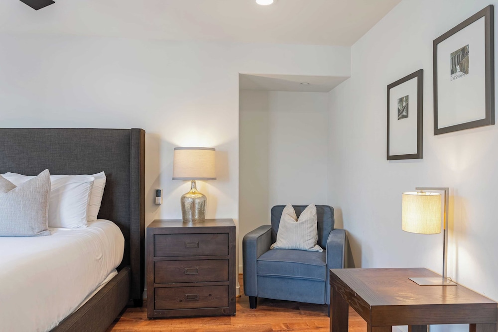 Windansea by Avantstay Private Rooftop Patio, 2 Blocks to Beach & Town