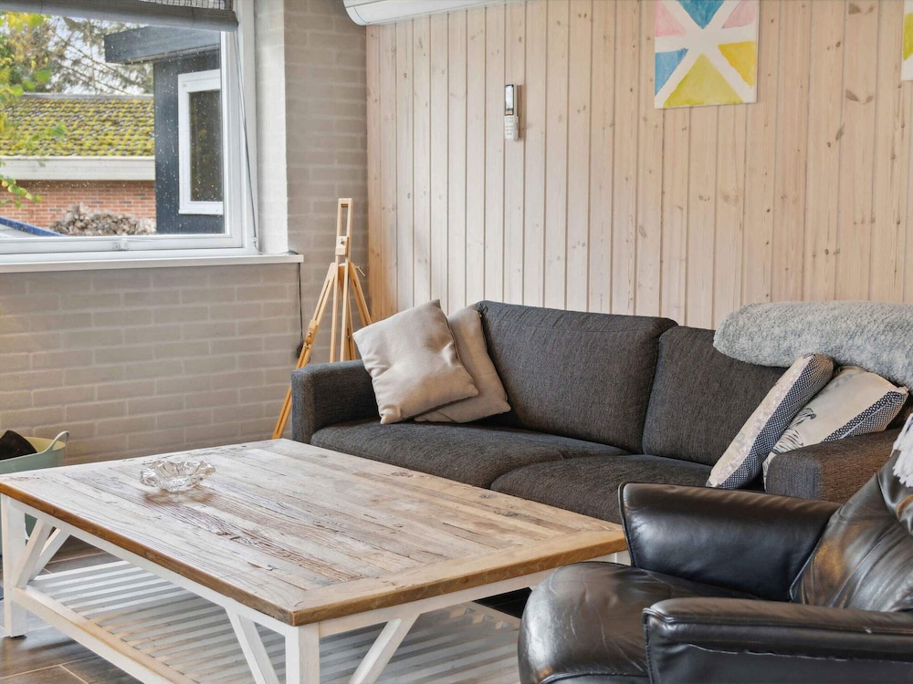 5 Star Holiday Home in Vaeggerlose
