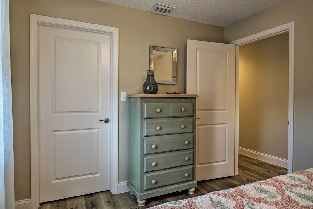 Newly Built Cocoa Beach Escape: 1 Block to Beach! view 2