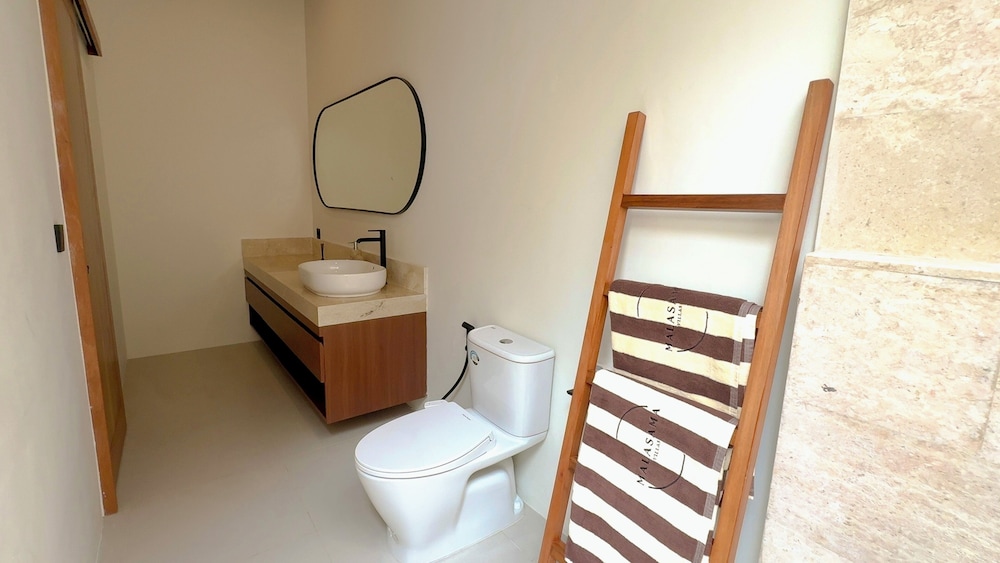 Malasama suites hotel
