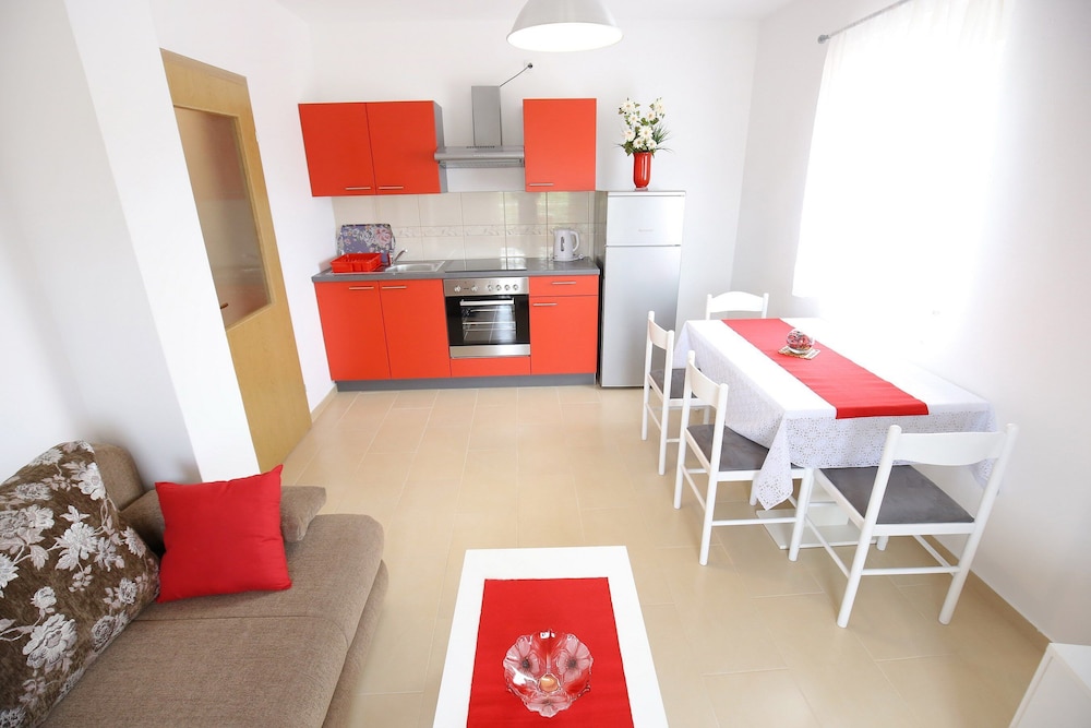 Apartments Kapetan