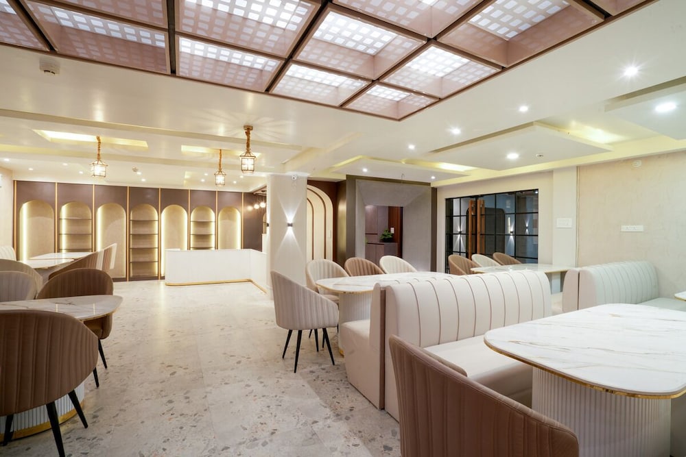 Hotel Square 36
