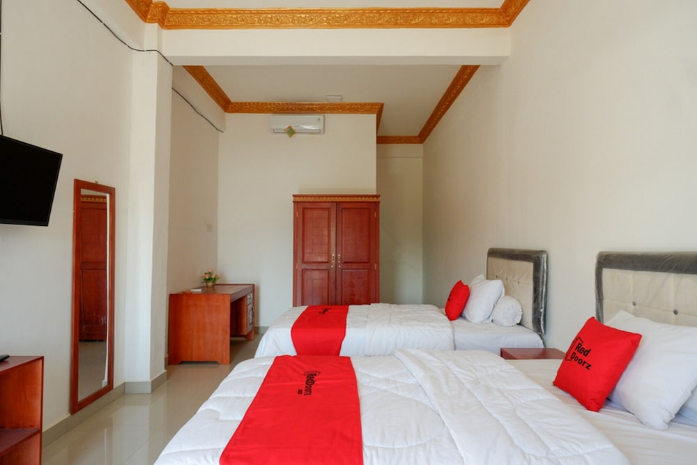 RedDoorz near Bolu Toraja view 4