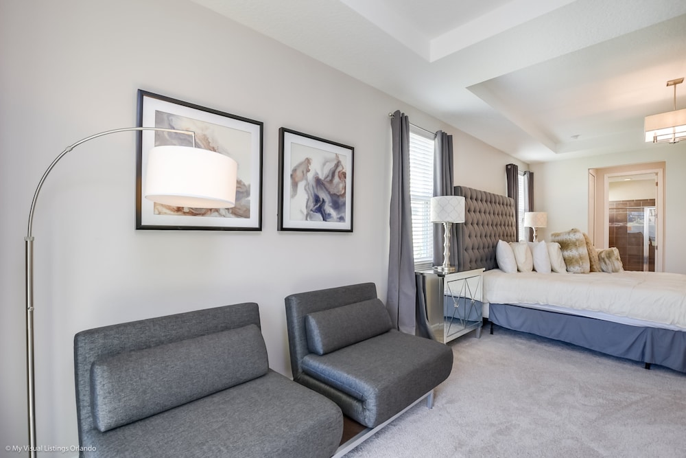 7 BD 5 BH Villa Game, Pool and Spa - Image 2