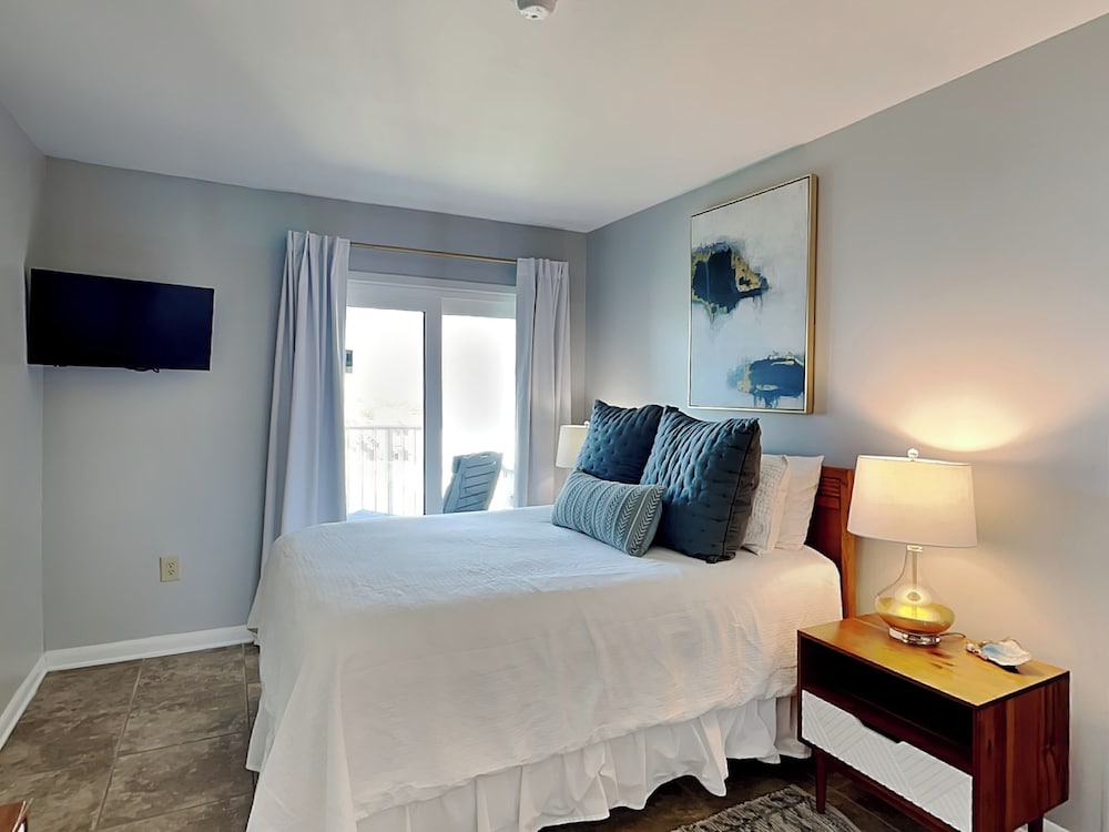 Royal Gulf Beach & Racquet Club #5816 by Southern Vacation Rentals