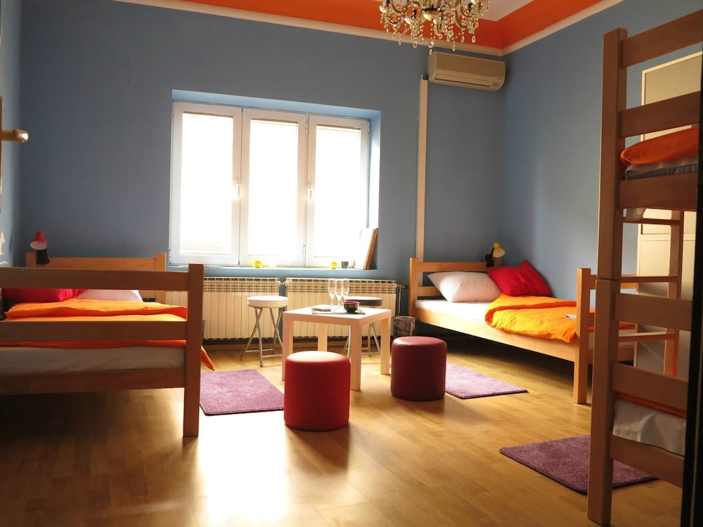 Photo 12