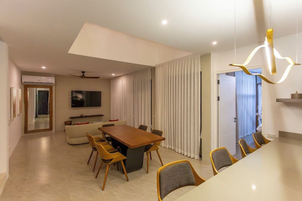 Family PoolVilla Near the Pier V266