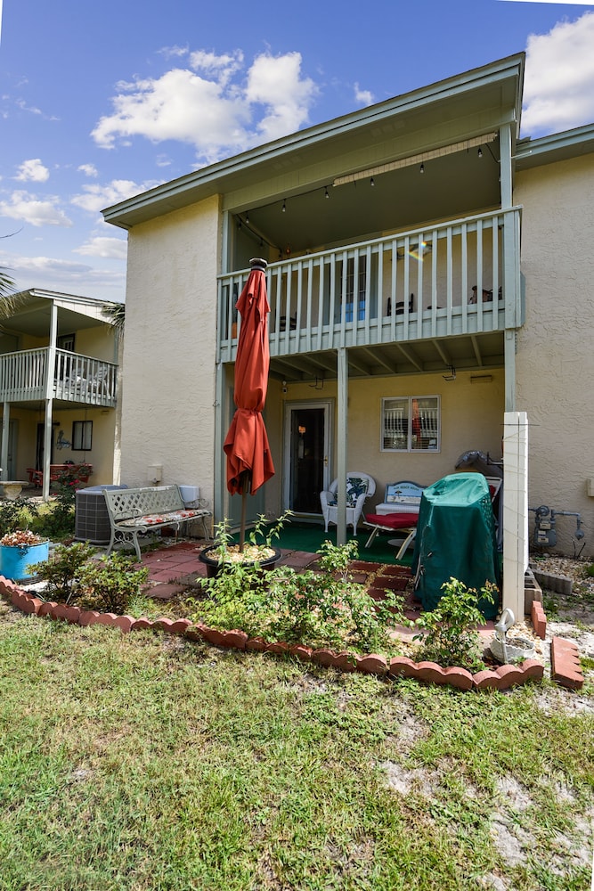 Gulf Highlands by Book That Condo
