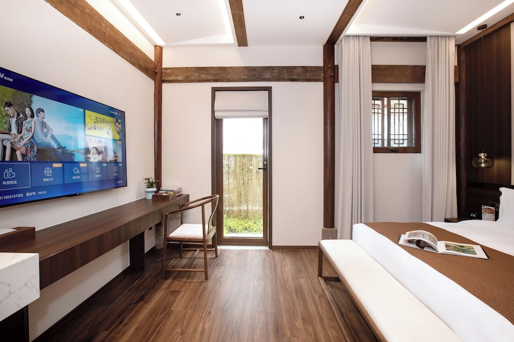 Bajiazhan Yulin Yuchi Homestay