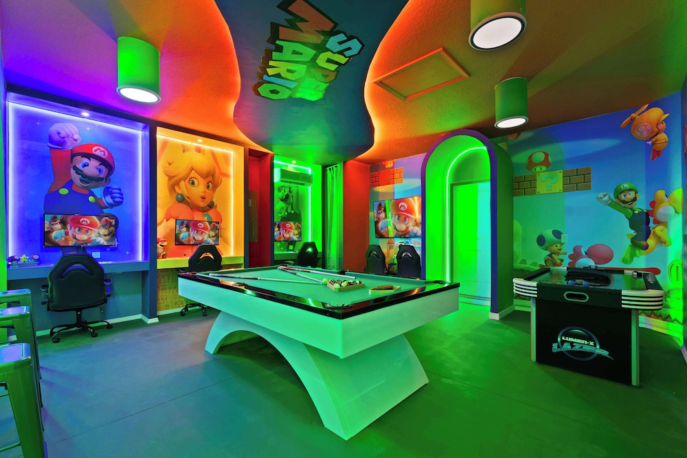 Luxurious Windsor Cay Villa Private Pool, Epic Game Room & Minutes to Disney!