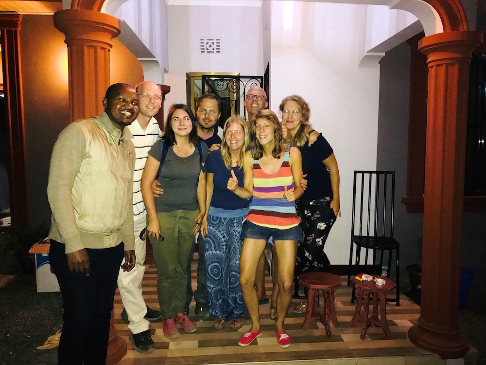 Savannah House - Hostel