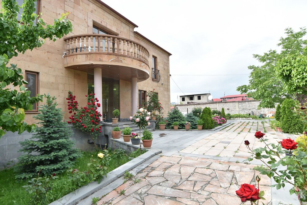 Villa in Nork