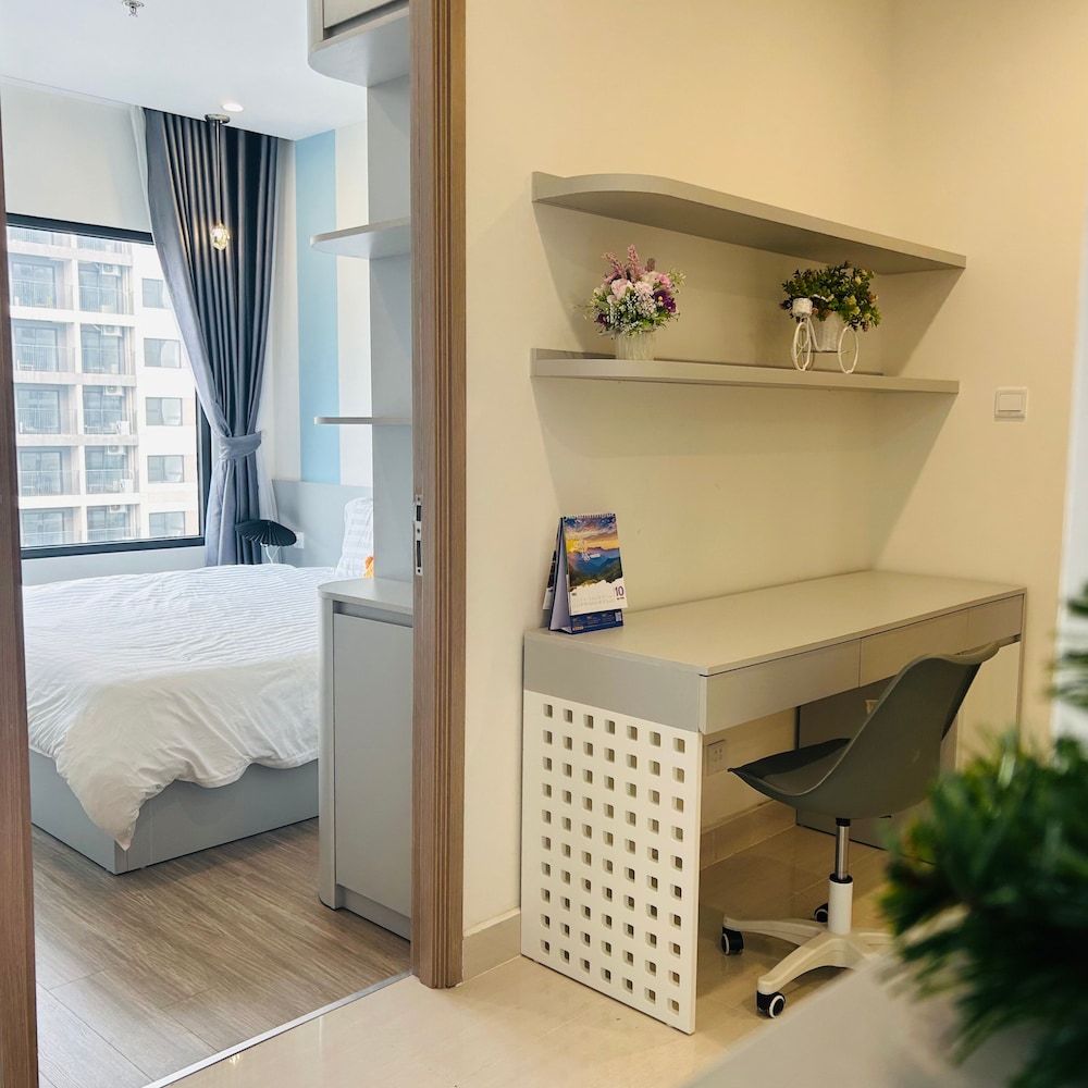 Vinhomes Ocean Park Apartment Ha Noi - 20 October Homestay