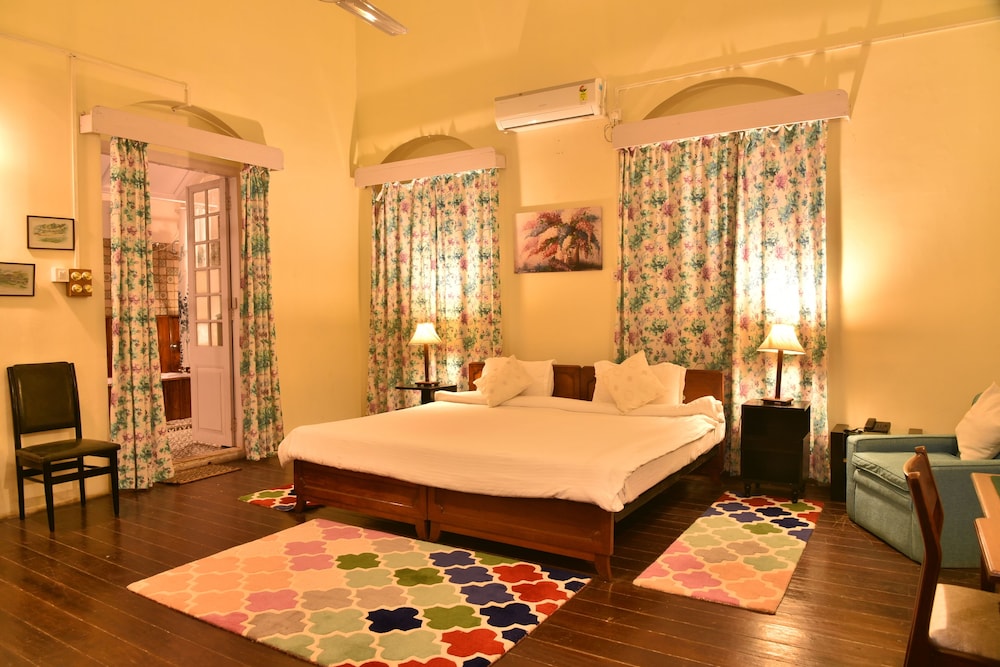 The Baradighi Bungalow - A Heritage Tea Resort view 5
