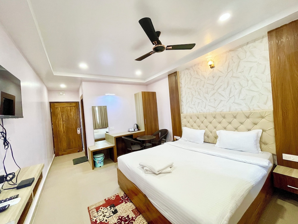New Beach Resort - near Sea Beach
