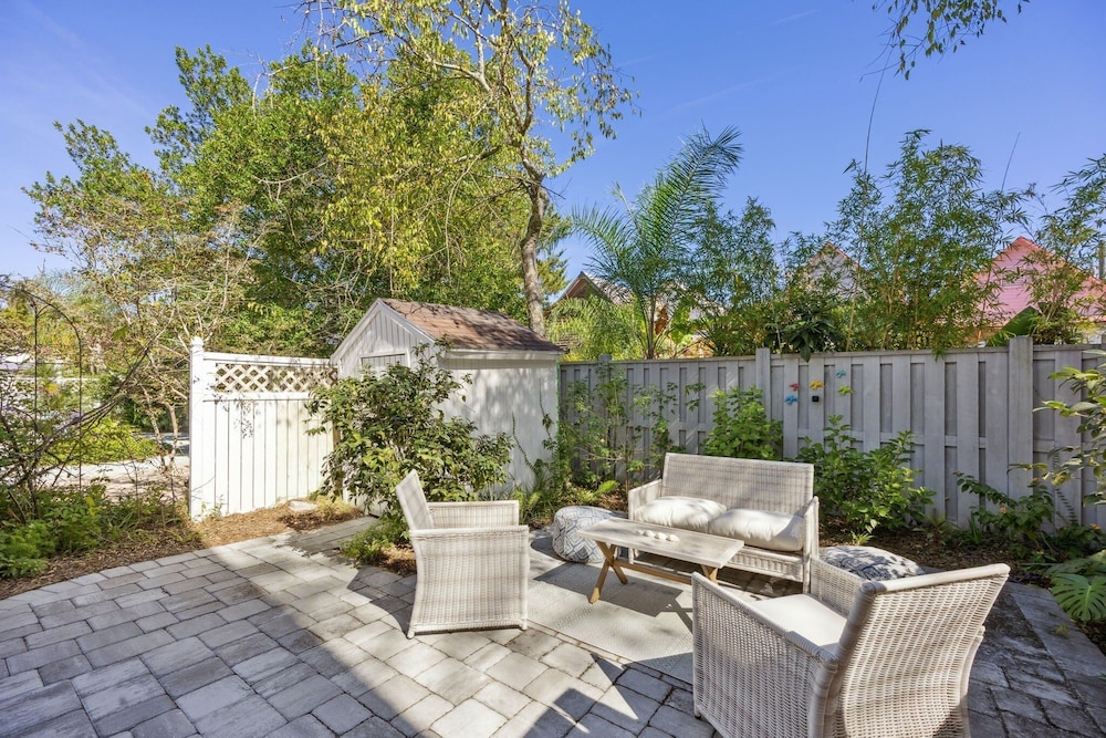 322 S. 5th Street Unit A 3 Bedroom Townhouse