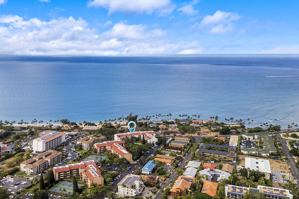 Maui Vista 1-308 - Steps From the Beach, Renovated, Ocean Views, New Windows, AC