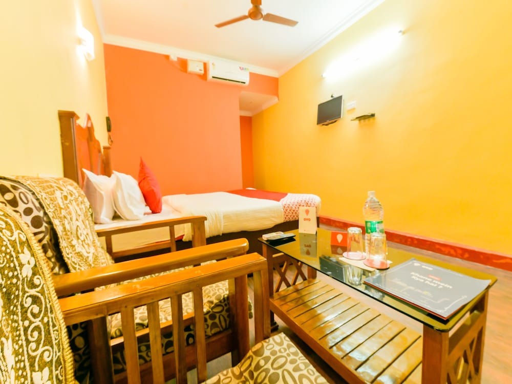 OYO 5237 Island Lake Resort
