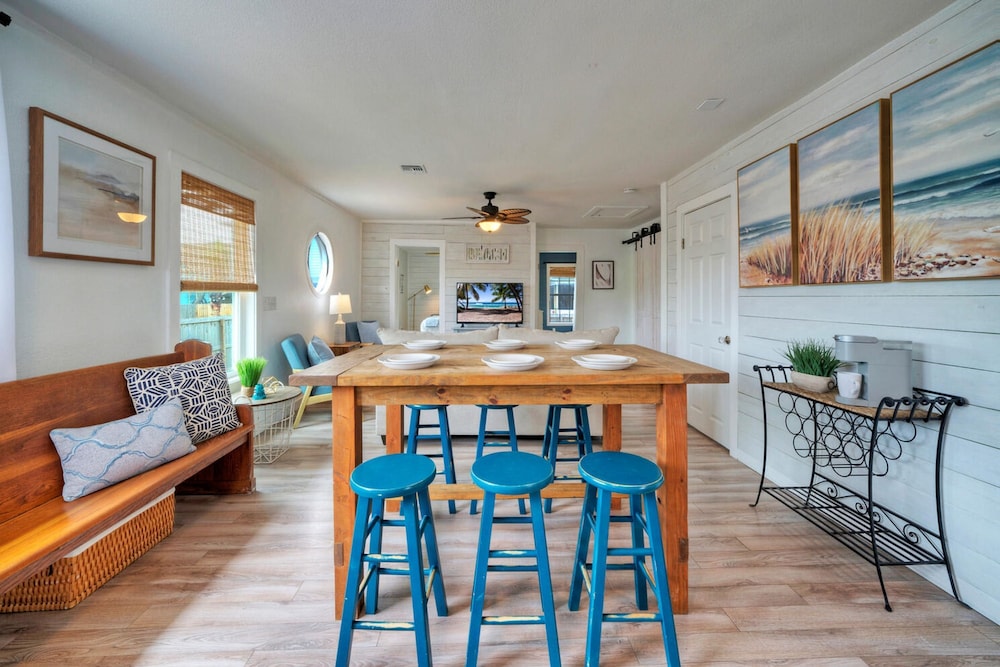 Peyton s Place by Avantstay 2 Blocks to Beach