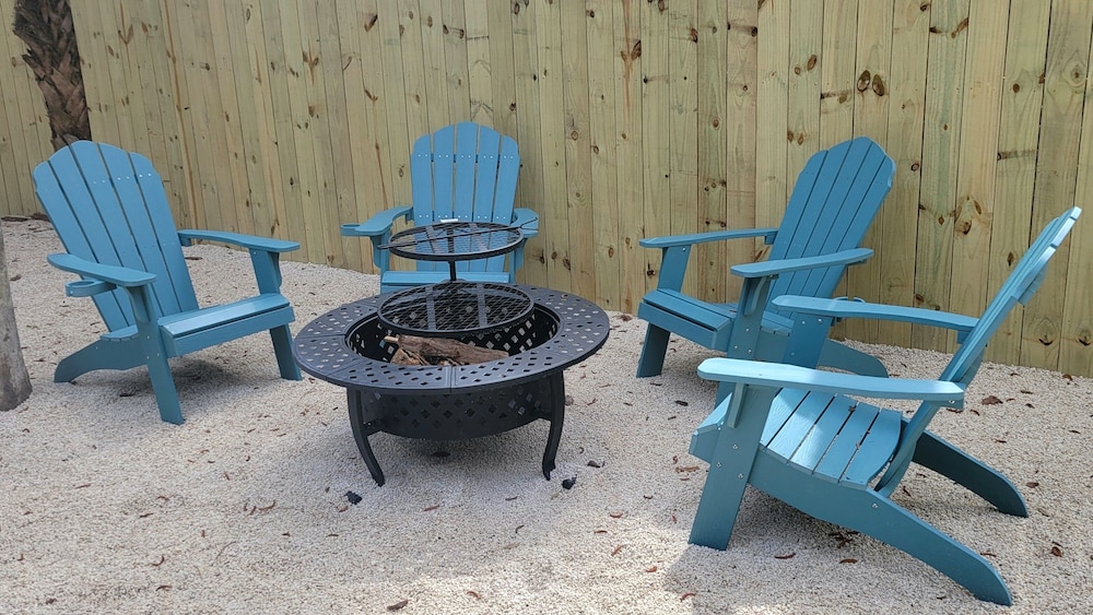 16 6th Avenue by Tybee Vacation Rentals