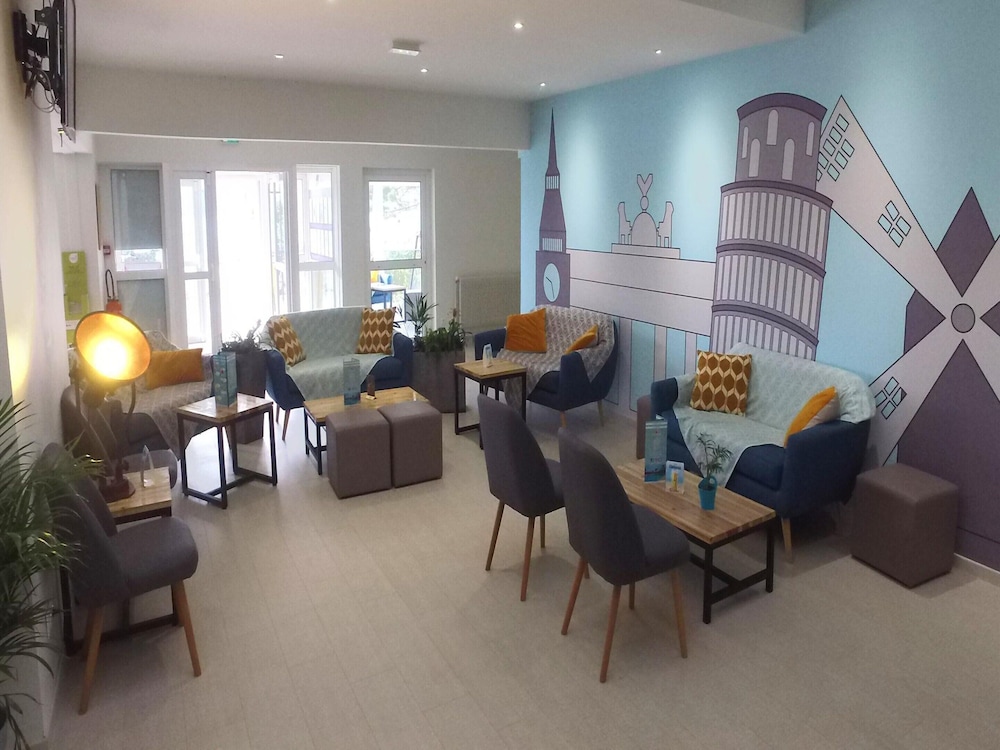 Family-friendly Retreat on the Opal Coast