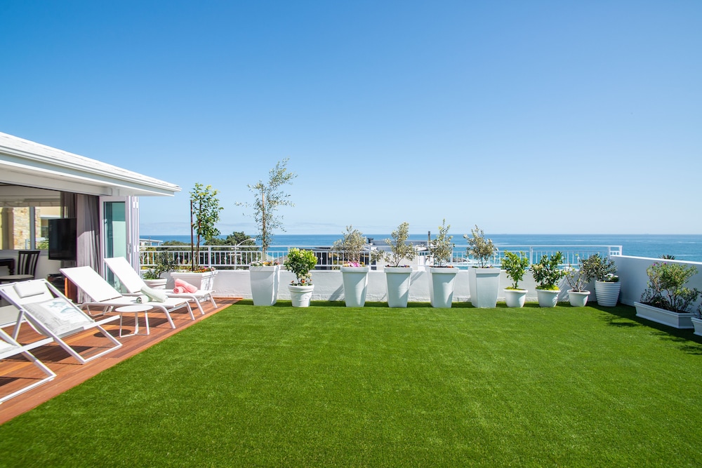 Funkey Villas