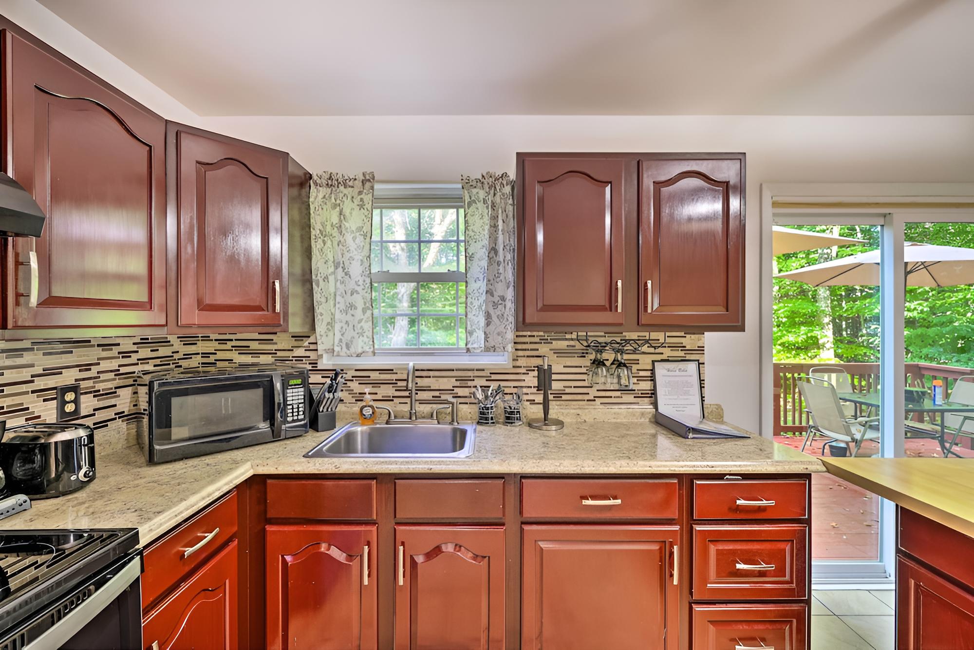 Tobyhanna Family Home With Deck & Backyard! view 4