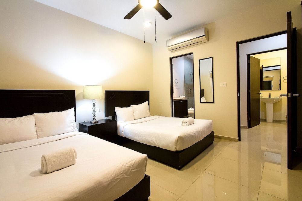 Sabbia Dowtown Condos by Mikitito Rentals