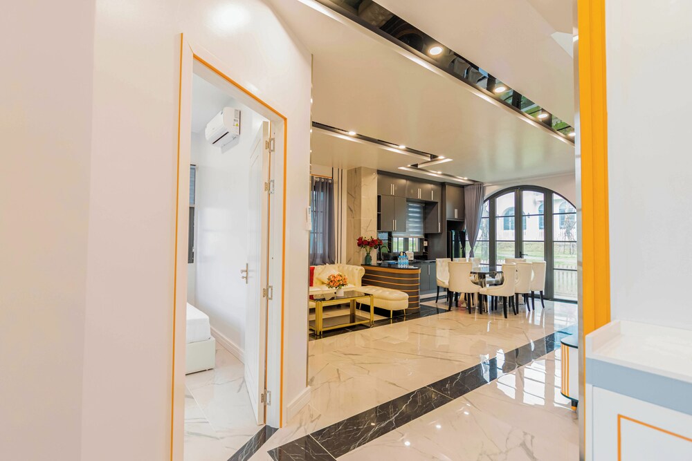 Luxury 3 br La Fleur Villa-Novaworld PT