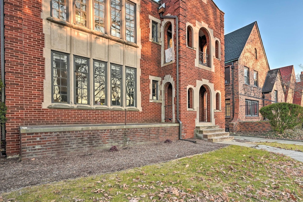 Detroit Vacation Rental: 8 Mi to Downtown! view 4