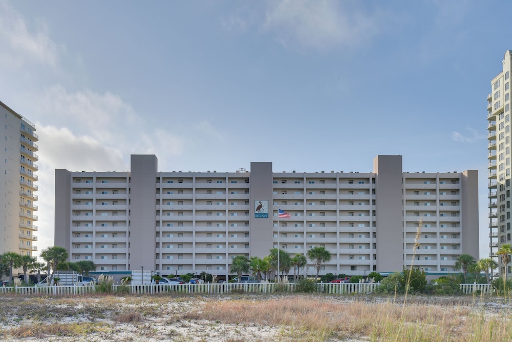 Navarre Condo w/ Beach Access & Ocean Views!