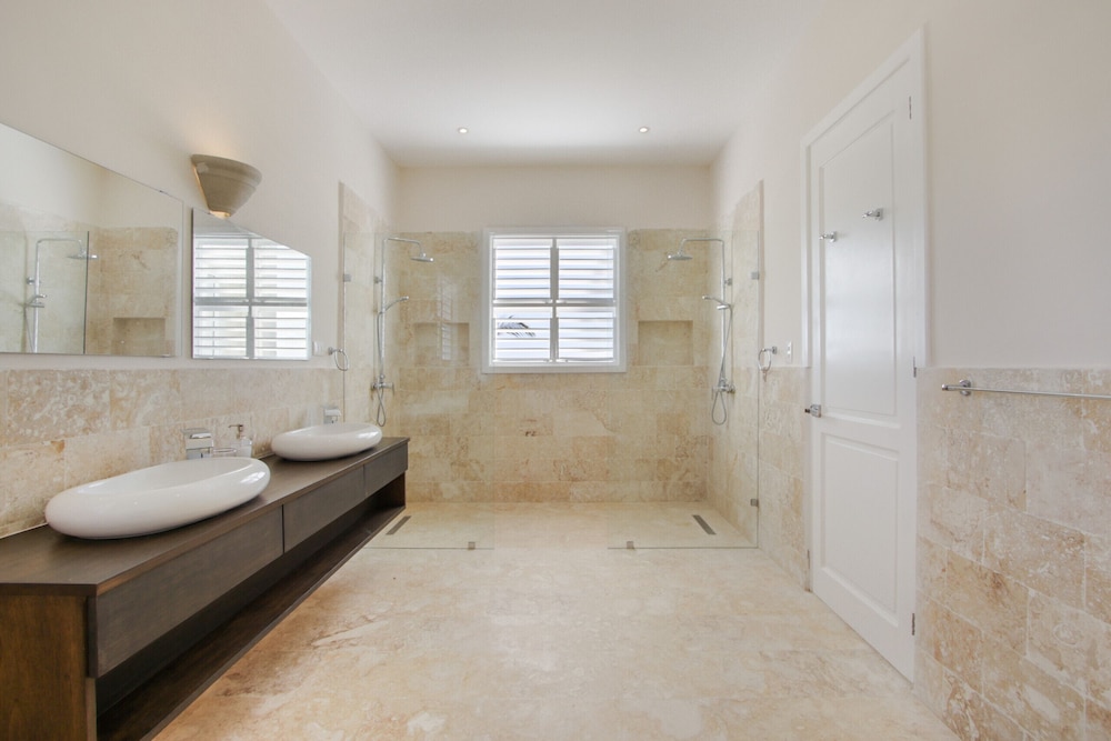 Stunning 6BR Villa With Ocean View in Cap Cana