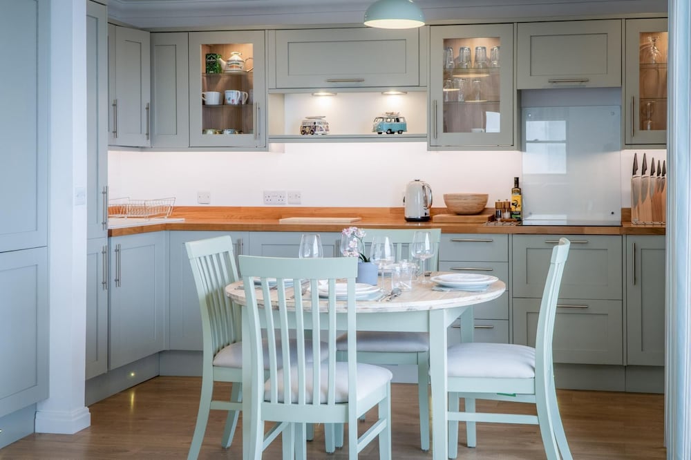 3 St Bride s Bay View - 3 Bedroom - Broad Haven