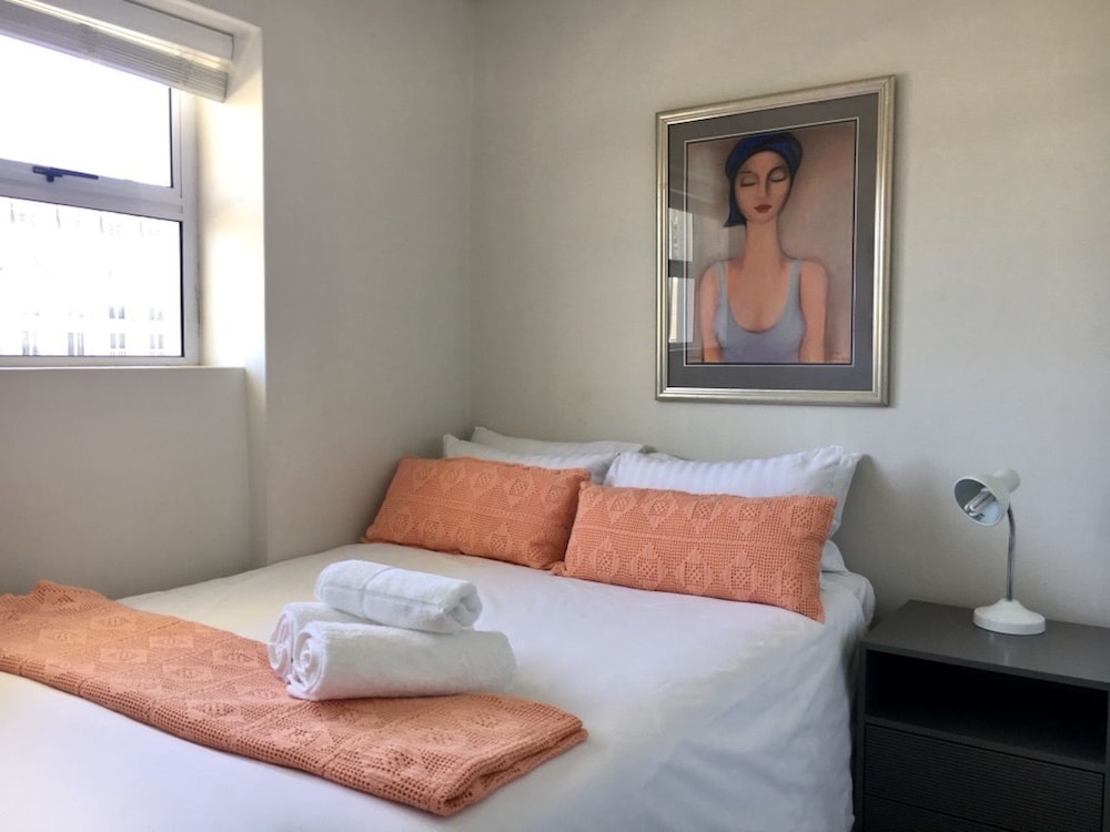 Cascades 2 bed 'FRESH LOOK & GREAT VIEW'
