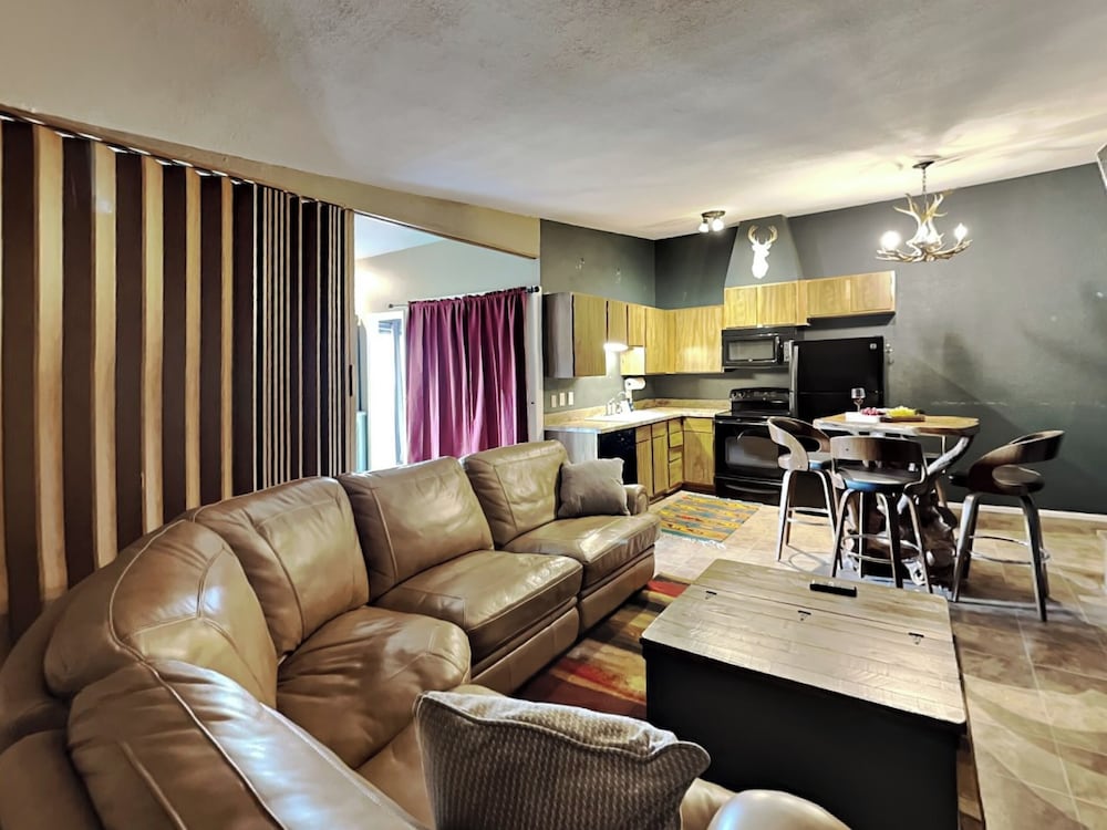 Alto Mountain Sojourn by Ruidoso Vacation Rentals