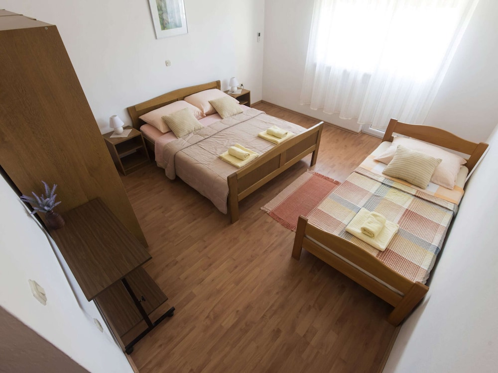 Nice Apartment With Private Roofed Terrace, Near the Sea and National Park view 4