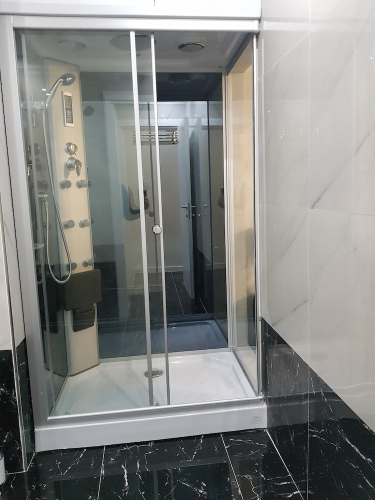 IPrime Suites