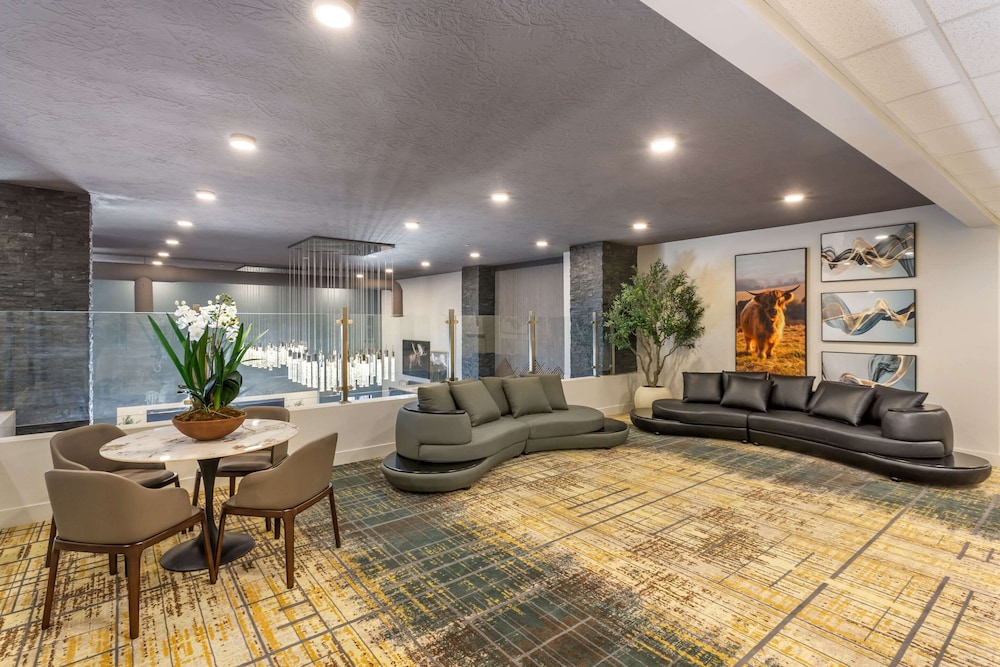 The Valor, an Ascend Collection Hotel