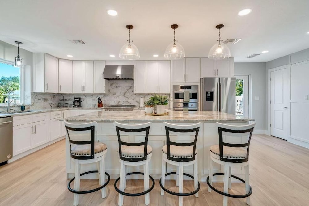 Luxury Waterfront Home in Sarasota