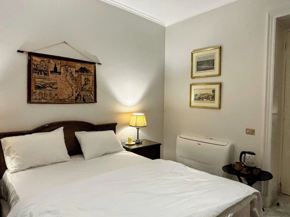 Layla Hostel