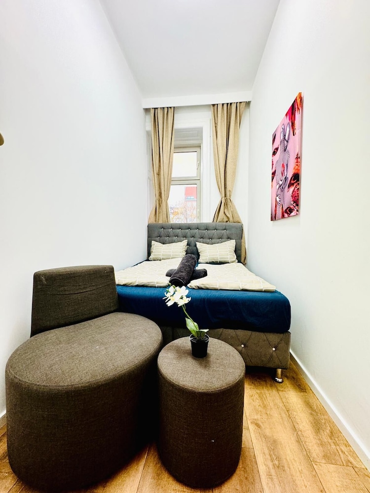 Cozy Rooms Superb Location near Augarten