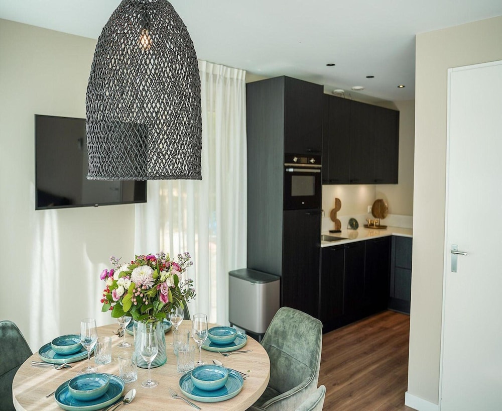 Spacious Holiday Home With Garden
