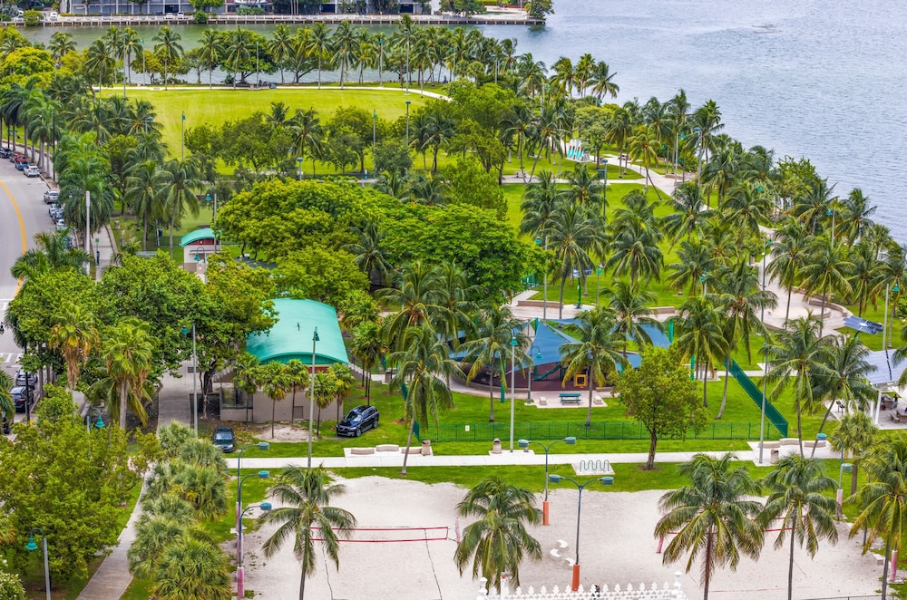 The Grand Biscayne Bay