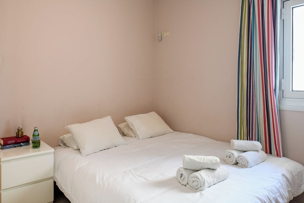 Netanya Panoramic Sea-View 4BR Apartment view 4