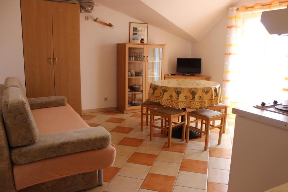 Apartments Pansion Franka 3