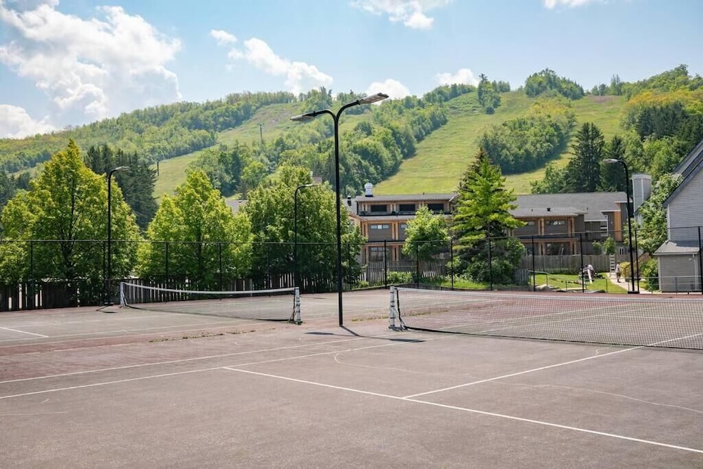 Blue Mountain Suites