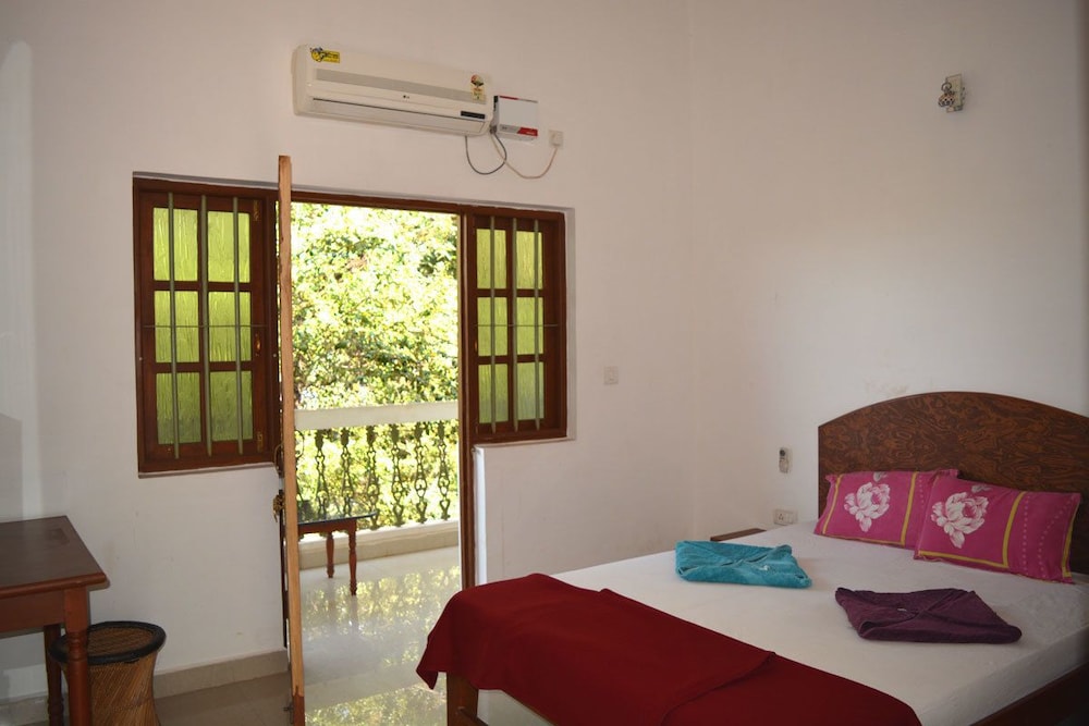 Pebbles Guesthouse