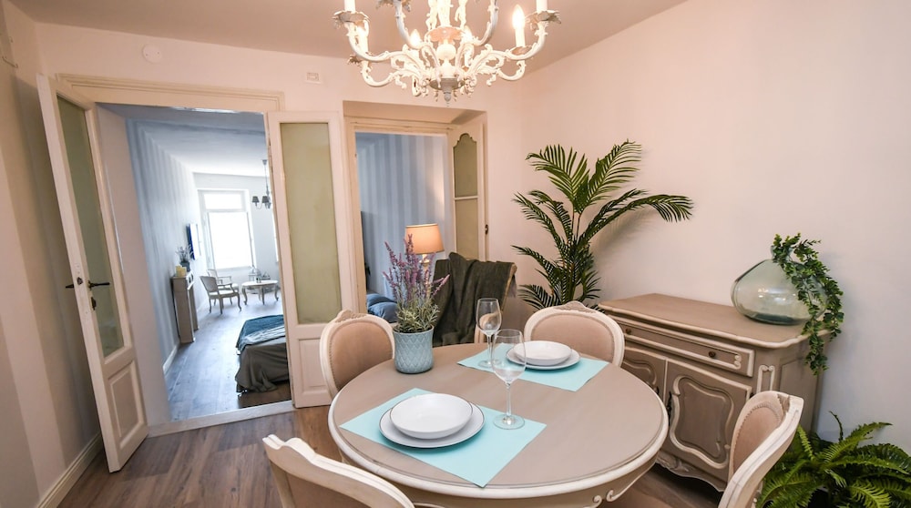 Romantic Benaco Sal - App 02